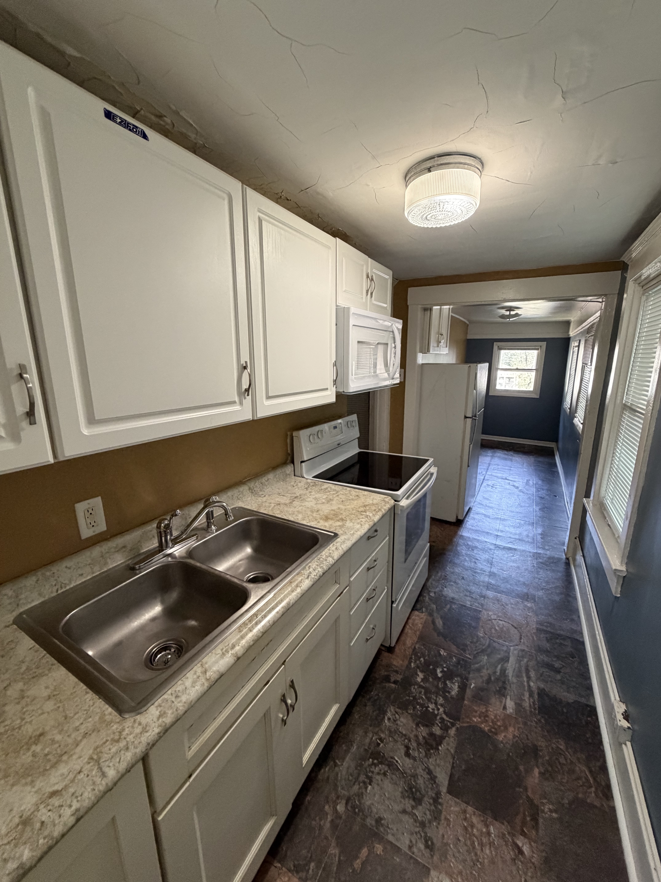 714 w canedy - 2