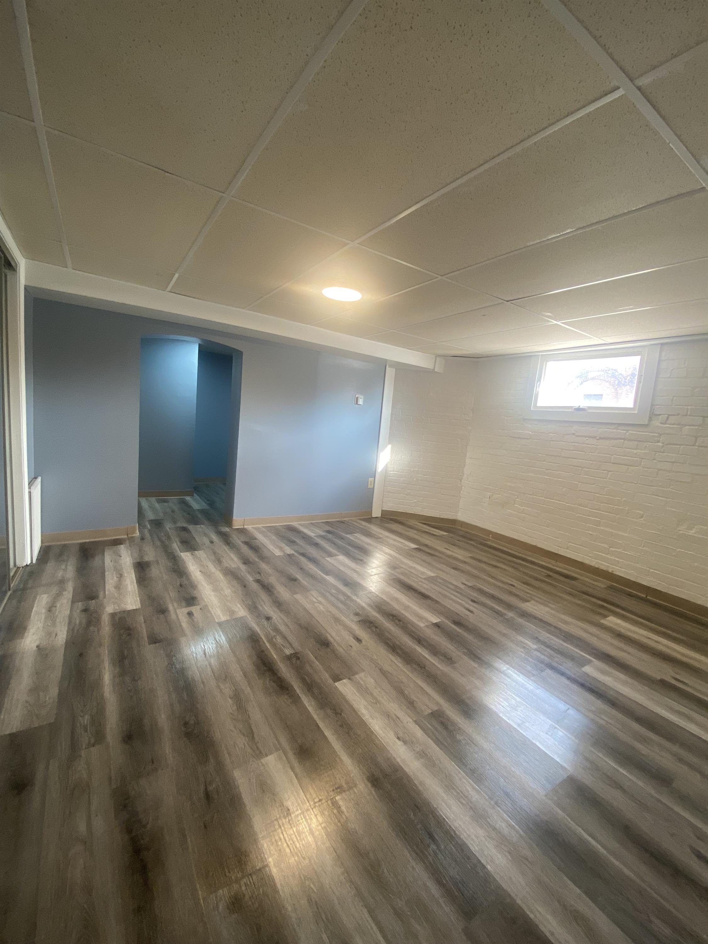 417 East Cook Street - E